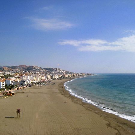 Atico Con Solarium A Metros Del Mar En Malaga Apartman Rincón de la Victoria Kültér fotó